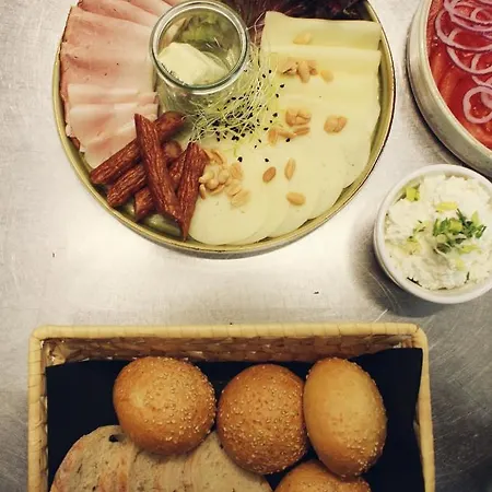 Nocleg ze śniadaniem Forrest 3*