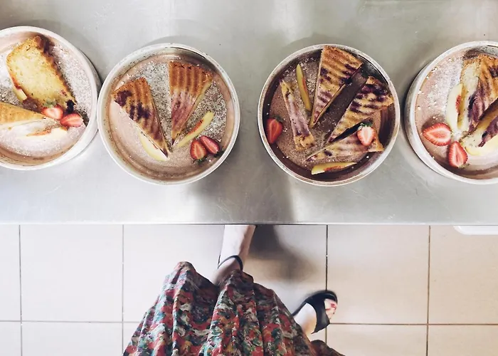 לינה וארוחת בוקר Forrest 3*